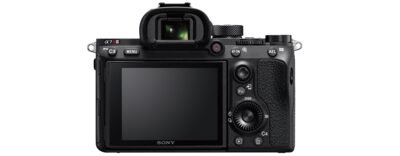 Cámara full-frame de 35 mm α7R III con enfoque automático | ILCE